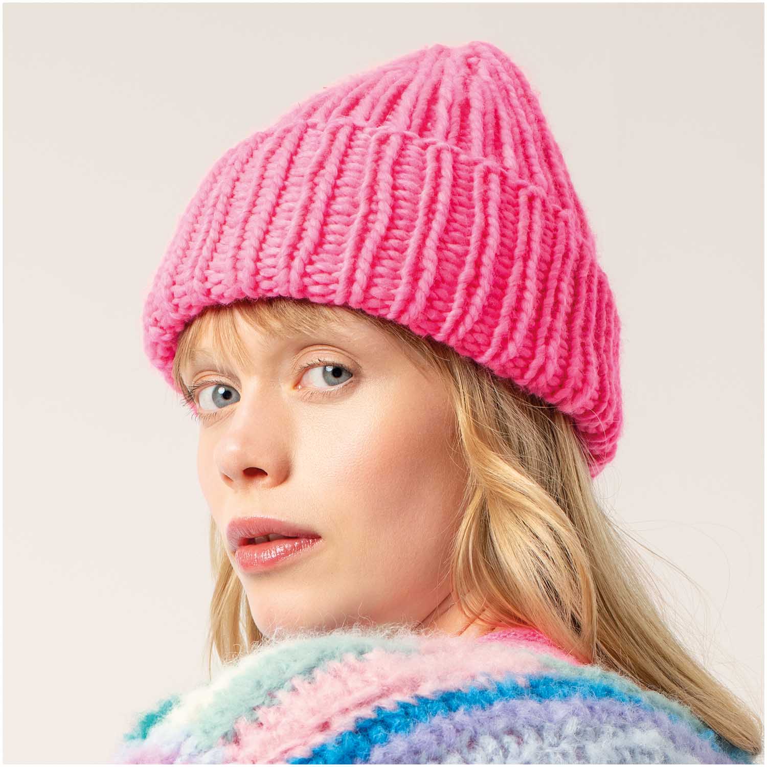 383384.002_AW_Q Rico Design – Essentials Super Neon Super Chunky (002)