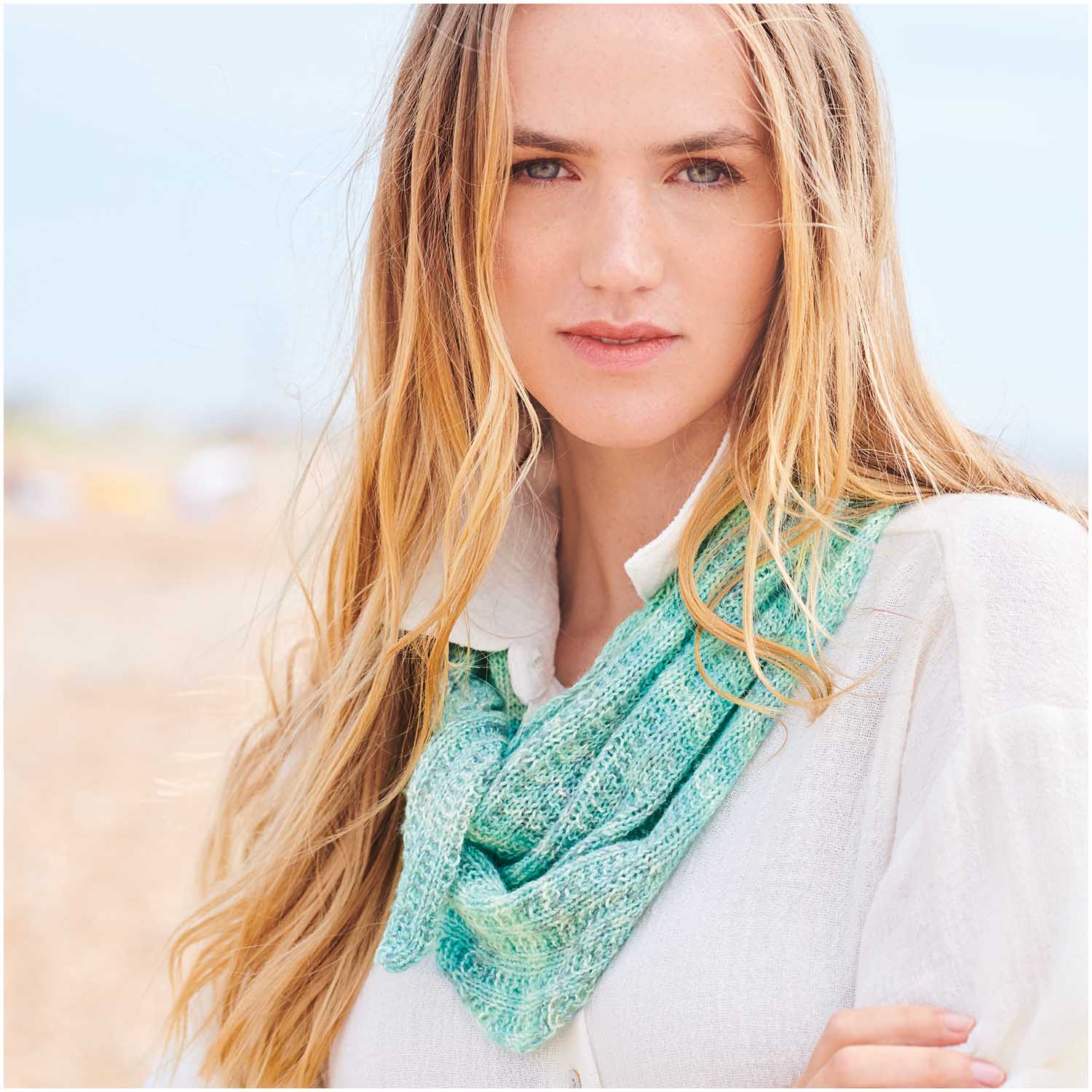 © Rico Design, Fashion Merino Lace, Farbe Aqua (006) © Rico Design, Fashion Merino Lace, Farbe Aqua (006)